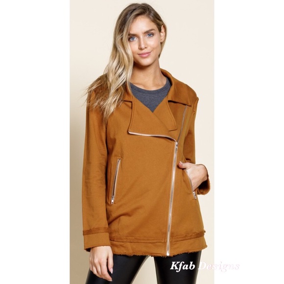 🥰LAST 1! Soft Camel Oversized Knit Moto Jacket! - Picture 4 of 6
